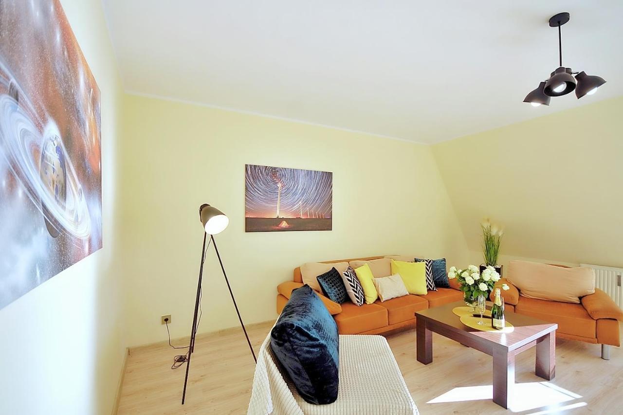 50 M Do Plazy Thobruk Apartamenty Piekna Dama Z Kolobrzegu Exterior photo