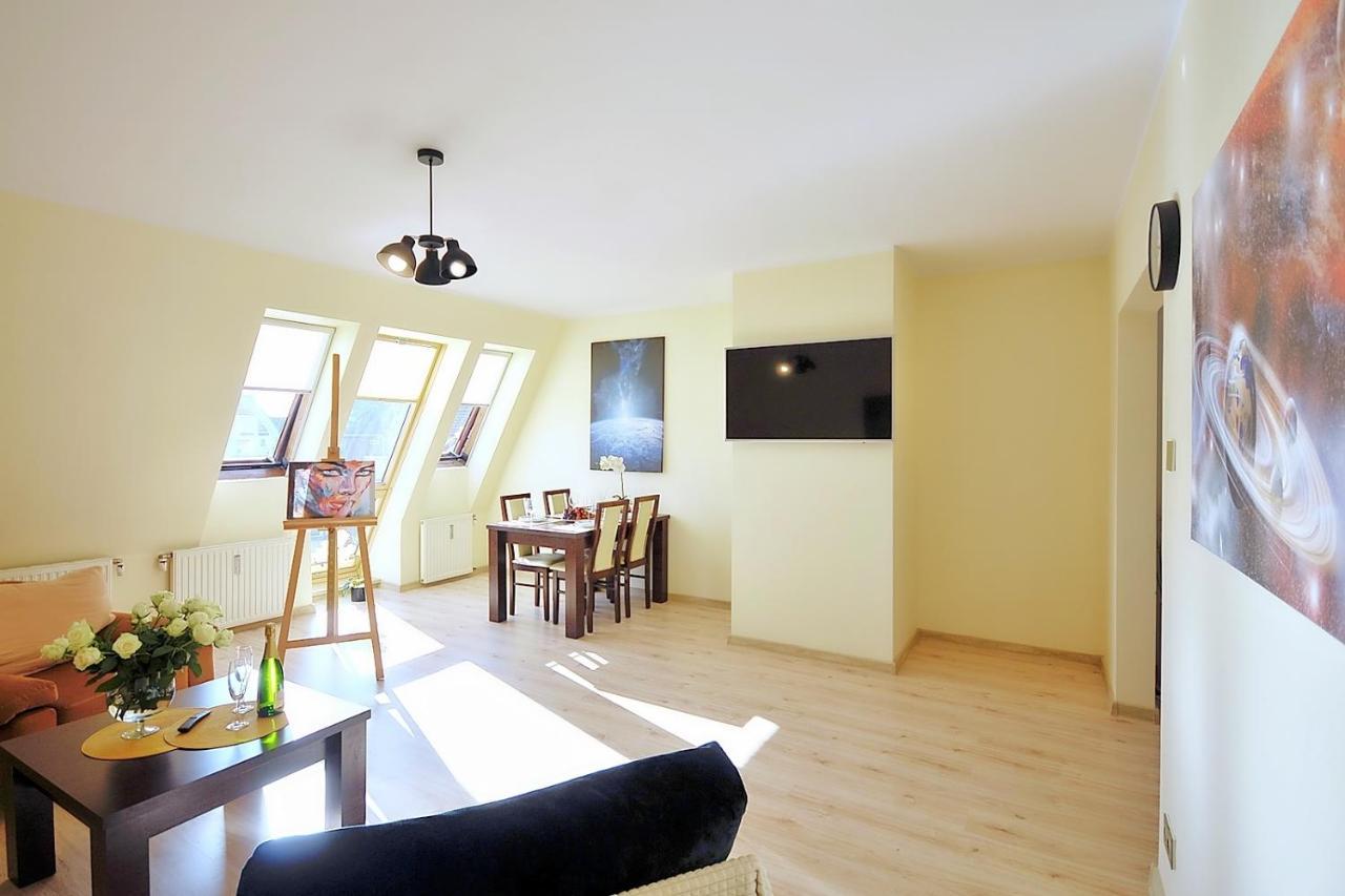 50 M Do Plazy Thobruk Apartamenty Piekna Dama Z Kolobrzegu Exterior photo