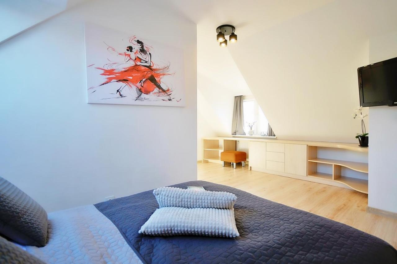 50 M Do Plazy Thobruk Apartamenty Piekna Dama Z Kolobrzegu Exterior photo